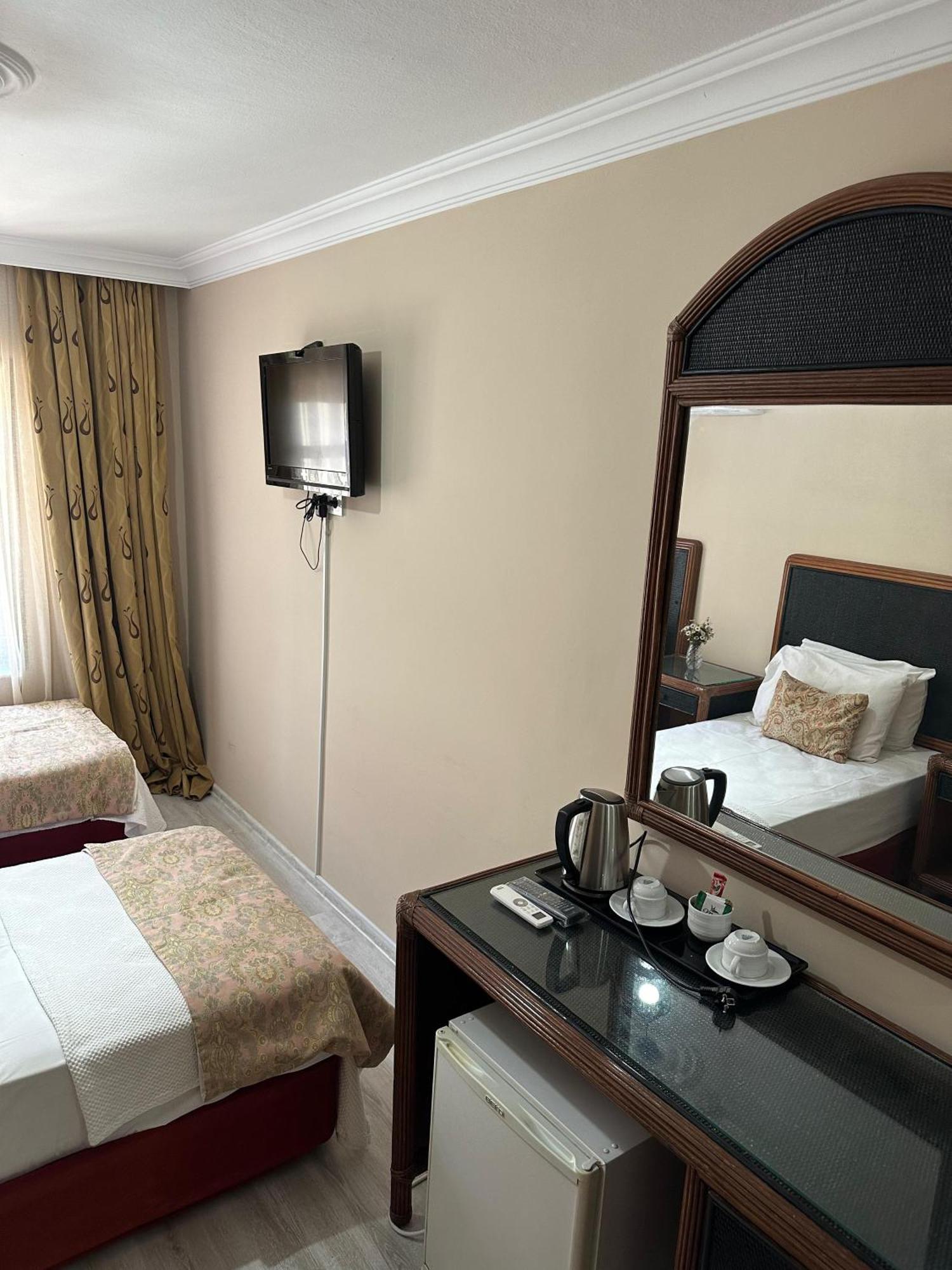Loost Town Inn Hotel อันตัลยา ภายนอก รูปภาพ