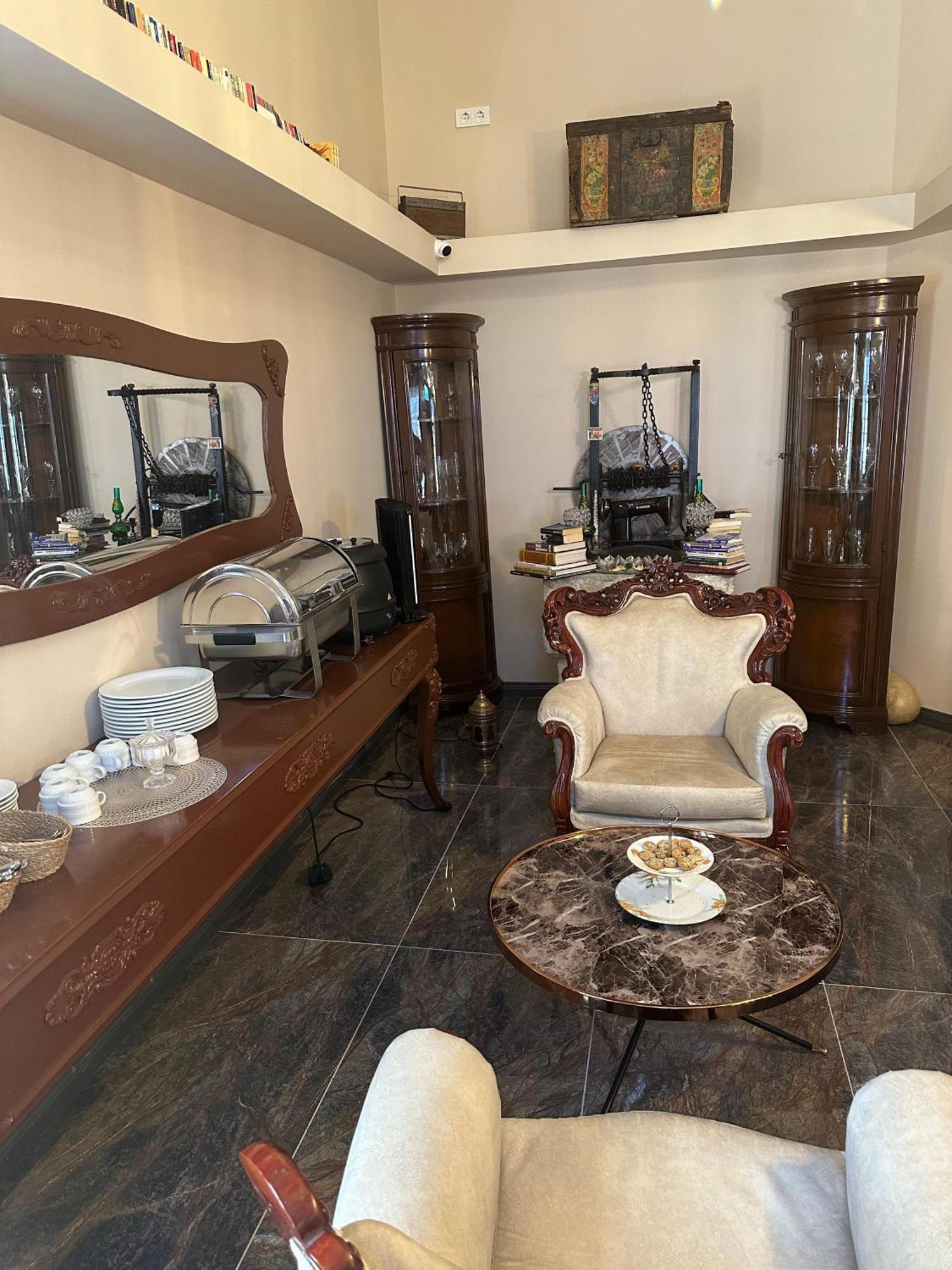 Loost Town Inn Hotel อันตัลยา ภายนอก รูปภาพ